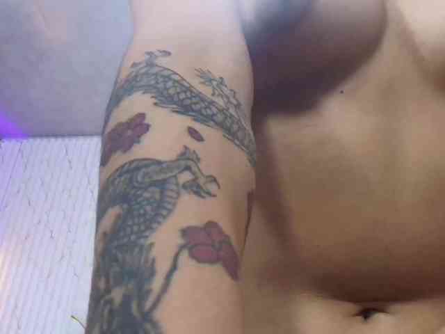 PEACHY-TAY webcam