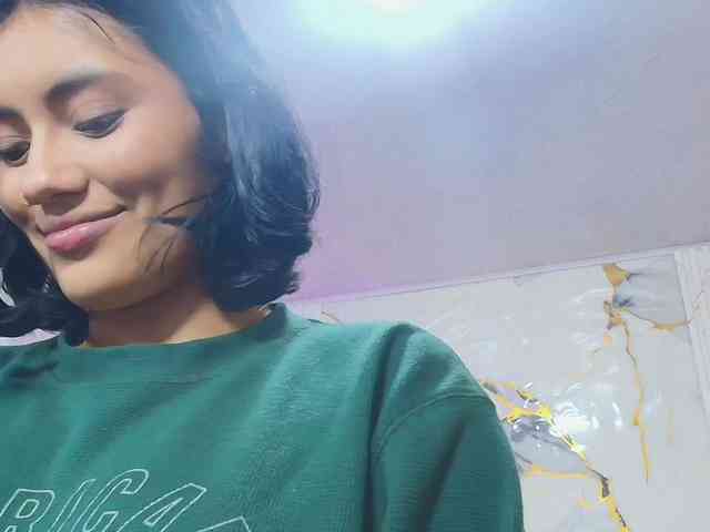 PEACHY-TAY webcam
