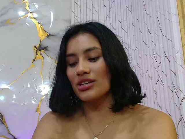 PEACHY-TAY webcam