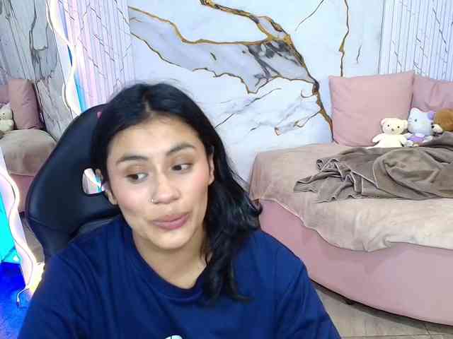 PEACHY-TAY webcam