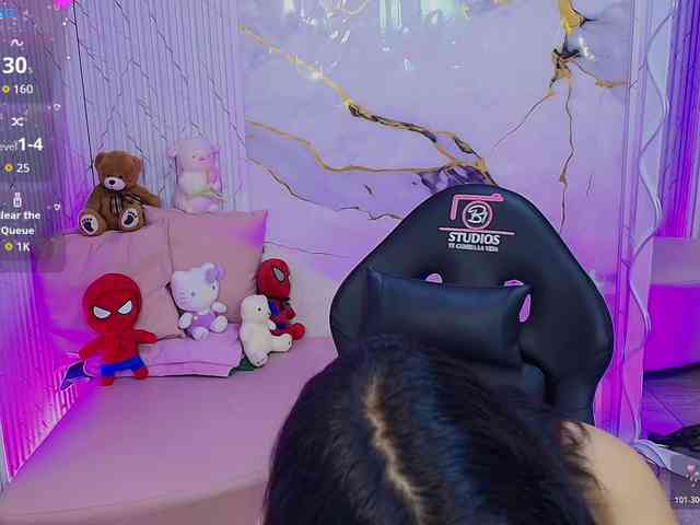 PEACHY-TAY webcam