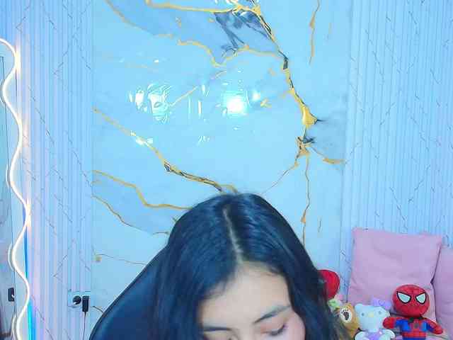 PEACHY-TAY webcam