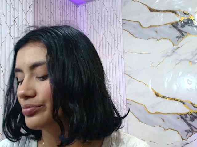 PEACHY-TAY webcam
