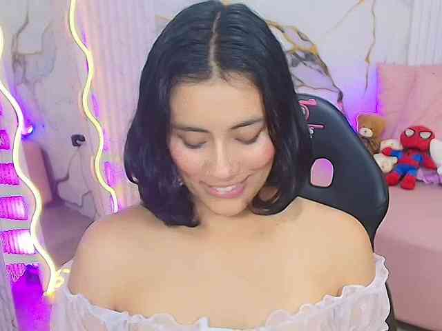 PEACHY-TAY webcam