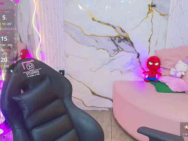 PEACHY-TAY webcam