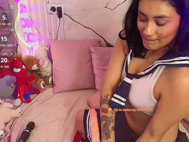 PEACHY-TAY webcam