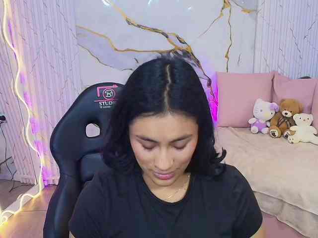 PEACHY-TAY webcam
