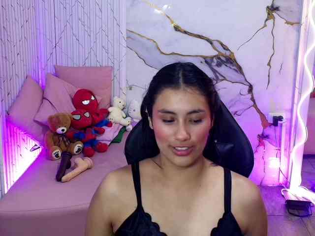 PEACHY-TAY webcam