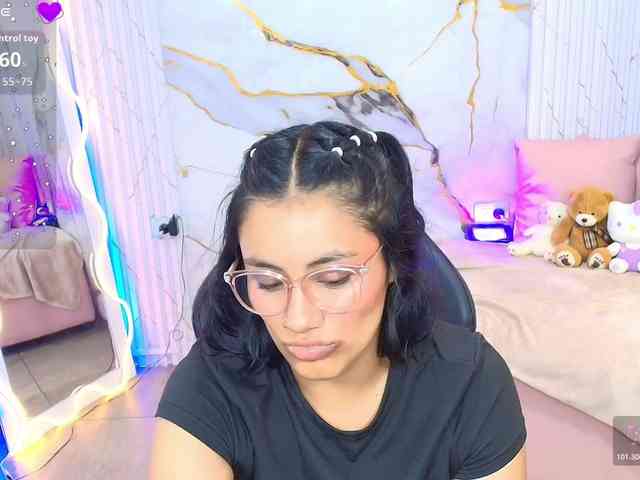 PEACHY-TAY webcam