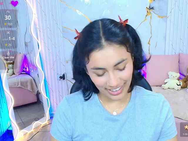 PEACHY-TAY webcam