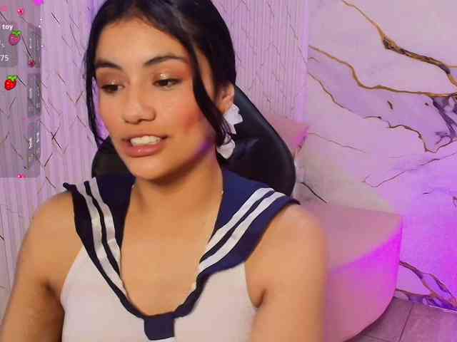 PEACHY-TAY webcam
