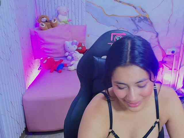 PEACHY-TAY webcam