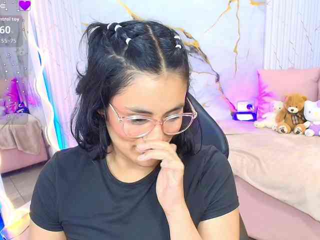 PEACHY-TAY webcam