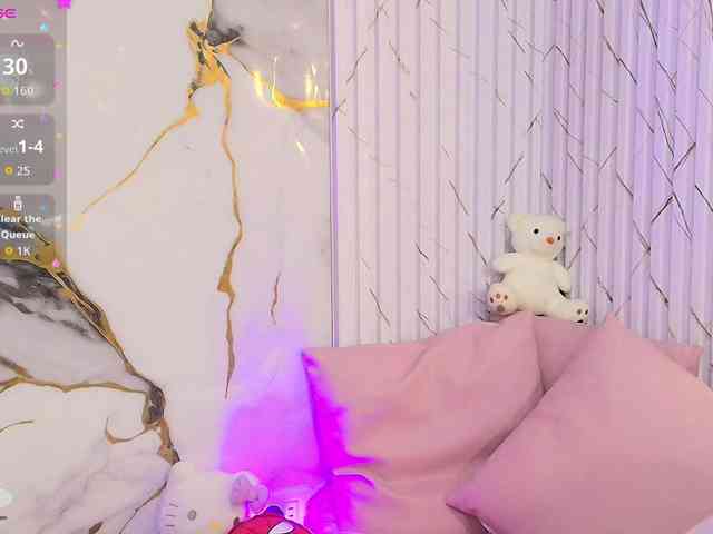 PEACHY-TAY webcam
