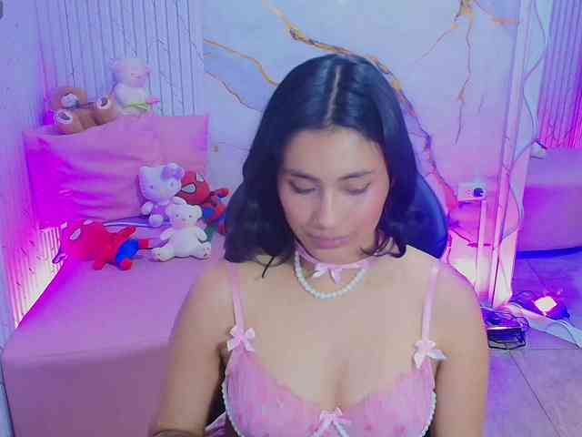 PEACHY-TAY webcam