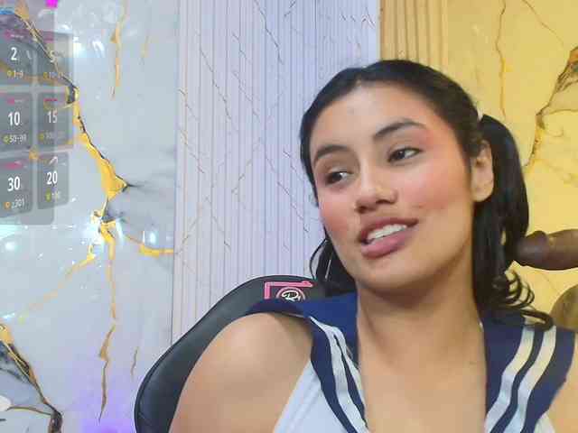 PEACHY-TAY webcam