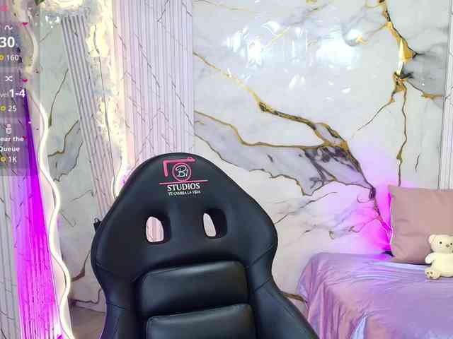 PEACHY-TAY webcam