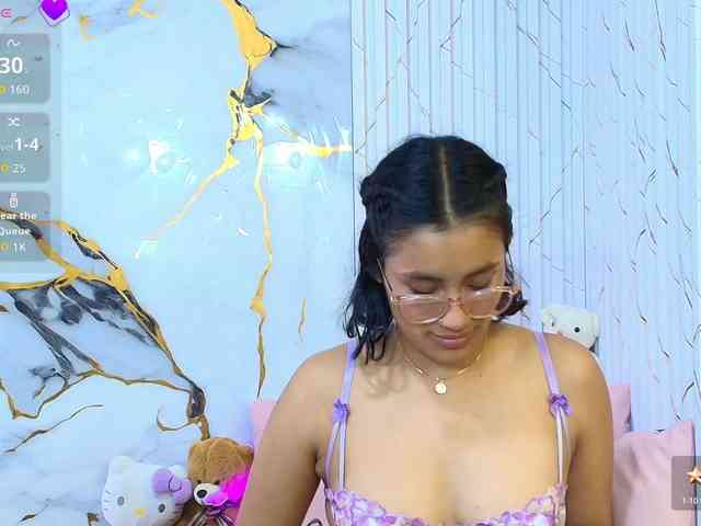 PEACHY-TAY webcam