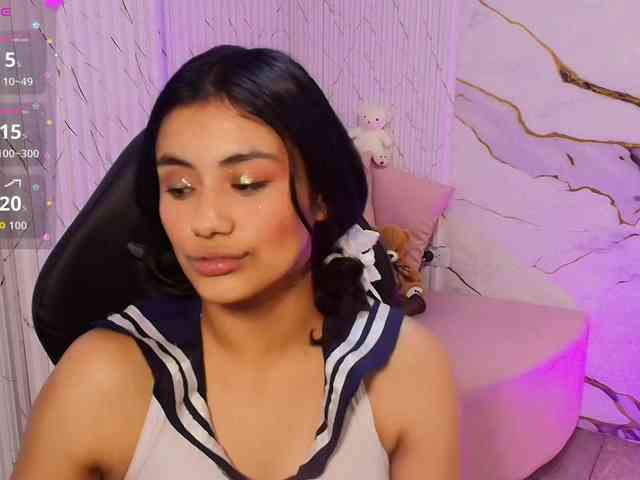 PEACHY-TAY webcam