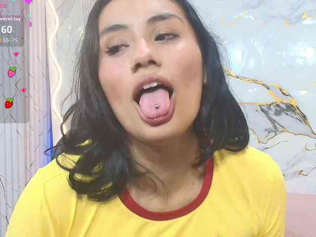 PEACHY-TAY webcam