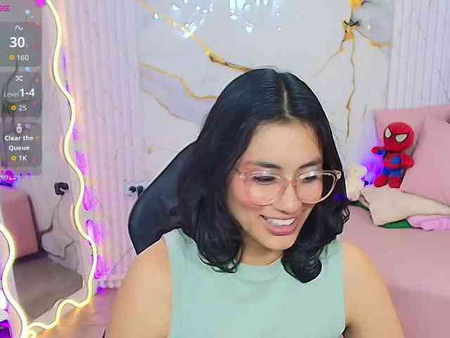 PEACHY-TAY webcam