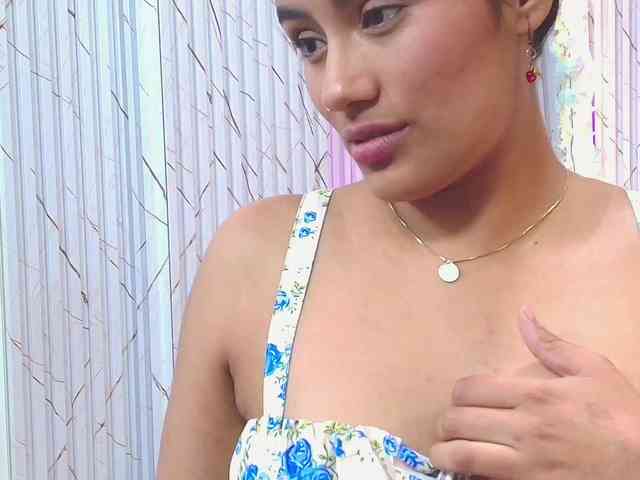 PEACHY-TAY webcam