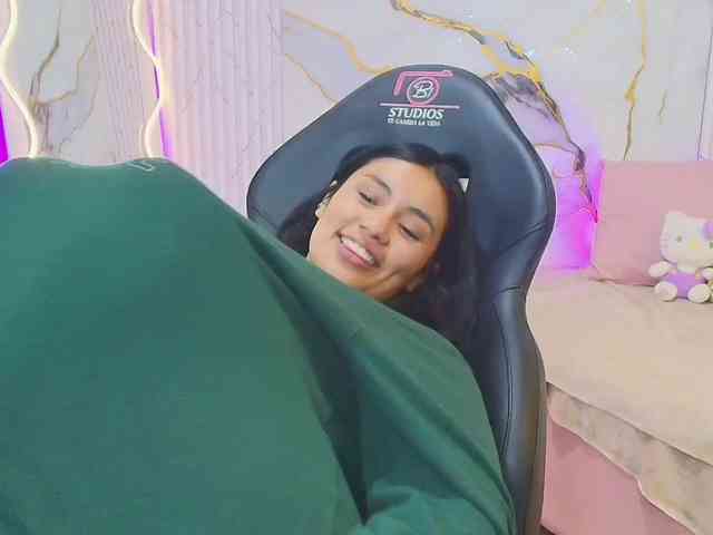 PEACHY-TAY webcam
