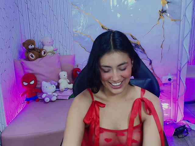 PEACHY-TAY webcam