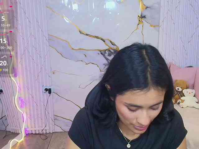 PEACHY-TAY webcam