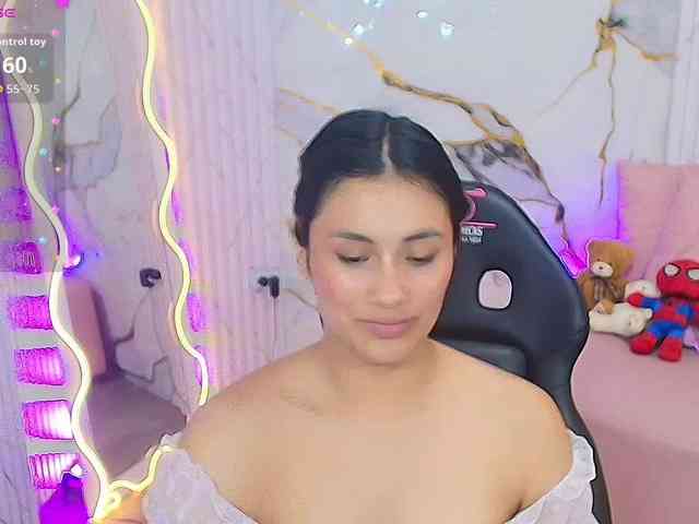 PEACHY-TAY webcam