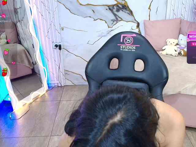 PEACHY-TAY webcam