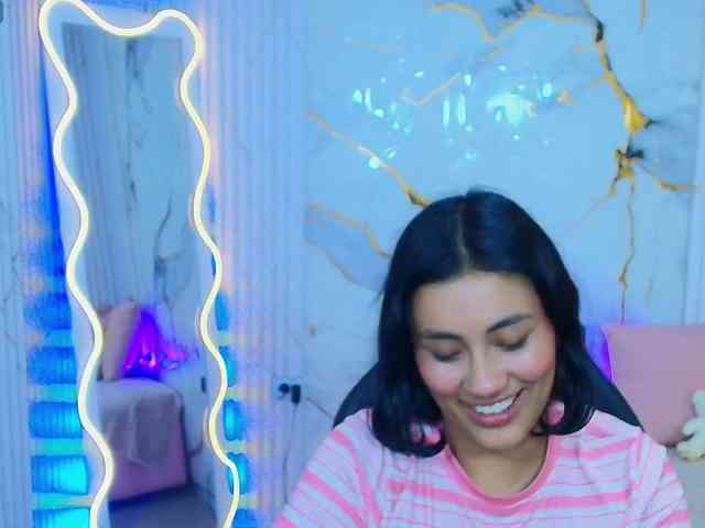PEACHY-TAY webcam
