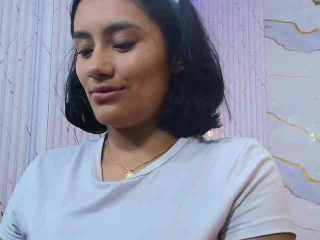 PEACHY-TAY webcam