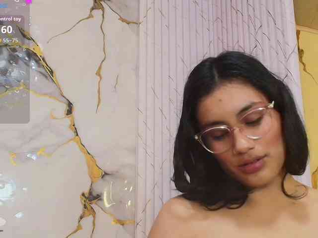 PEACHY-TAY webcam