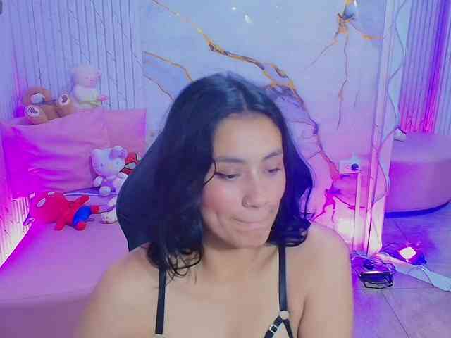 PEACHY-TAY webcam