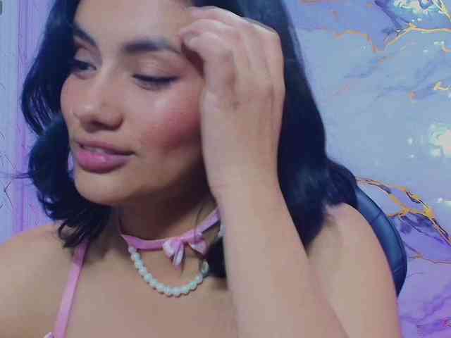 PEACHY-TAY webcam