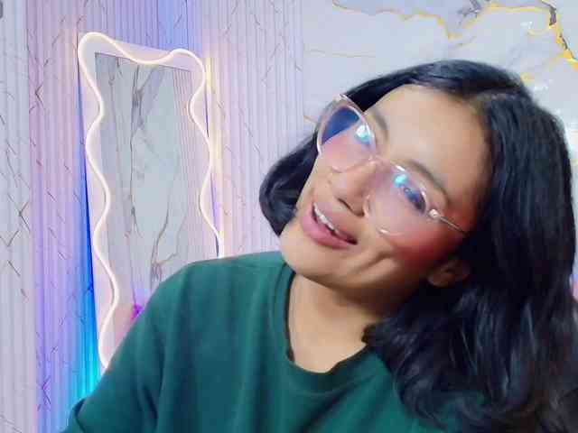 PEACHY-TAY webcam