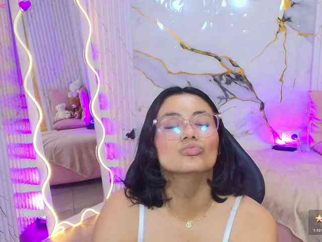 PEACHY-TAY webcam