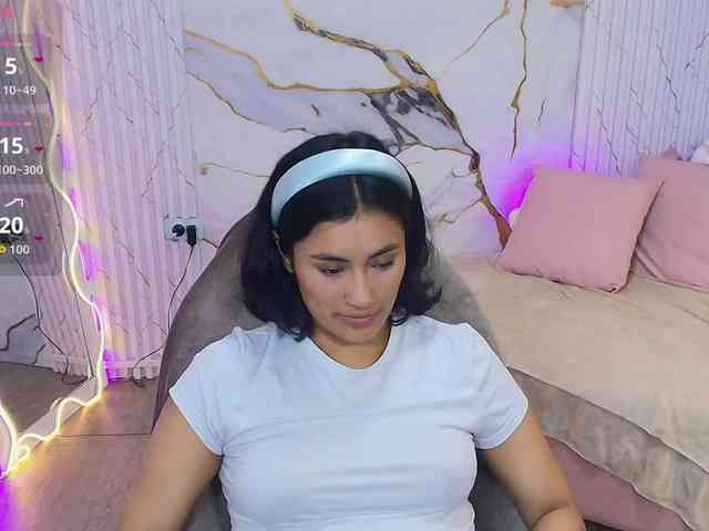 PEACHY-TAY webcam