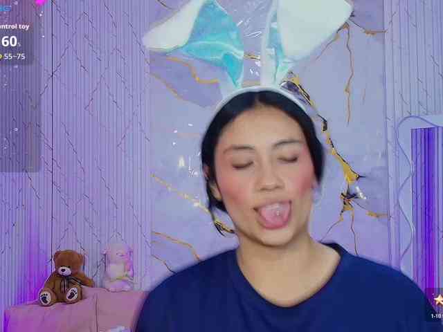 PEACHY-TAY webcam