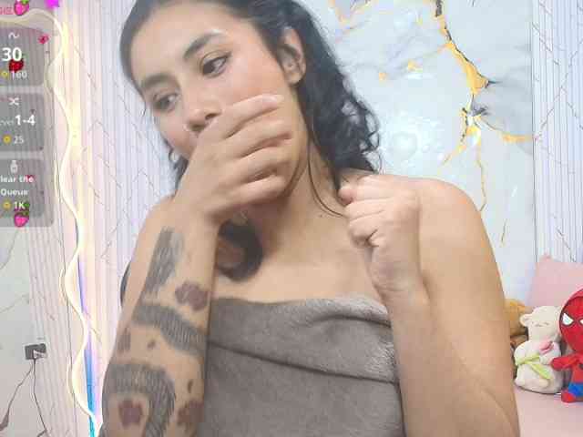PEACHY-TAY webcam