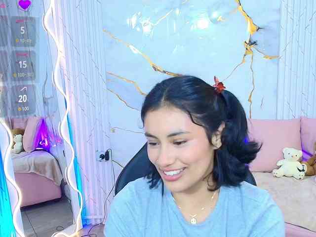 PEACHY-TAY webcam