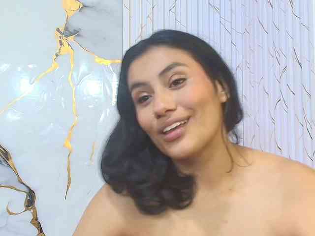 PEACHY-TAY webcam