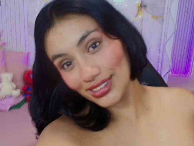 PEACHY-TAY webcam