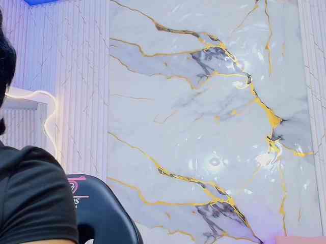 PEACHY-TAY webcam