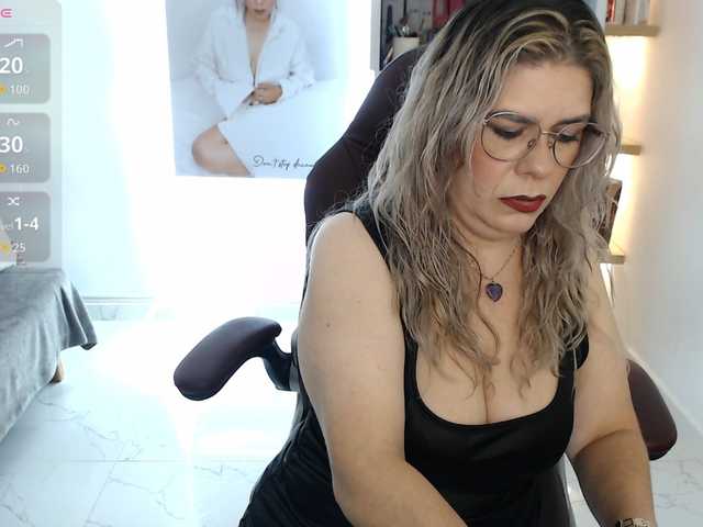 Miss-Diva1 live cam on BongaCams