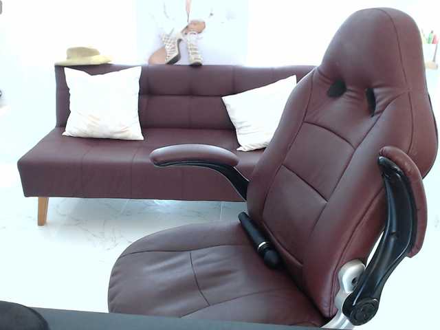 Miss-Diva1 live cam on BongaCams