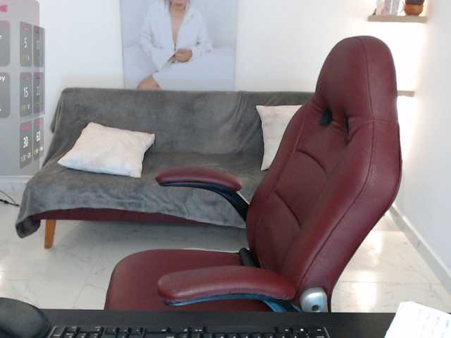 Miss-Diva1, en vivo ahora en BongaCams