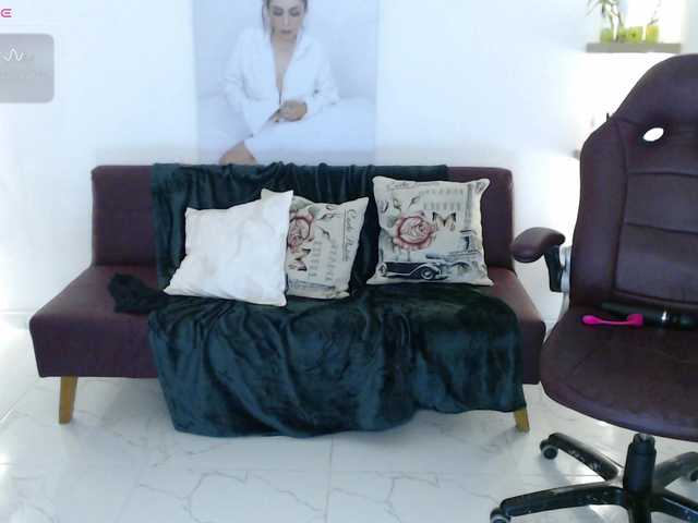 Miss-Diva1 live cam on BongaCams