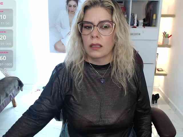 Miss-Diva1 webcam